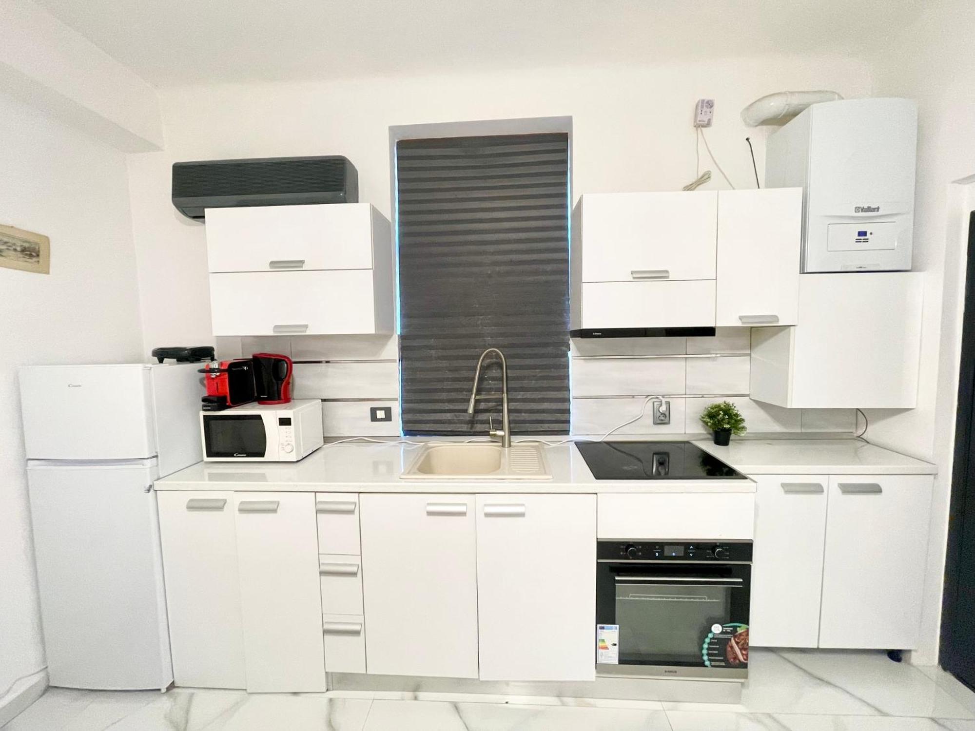 White 2 Bucareste Exterior foto